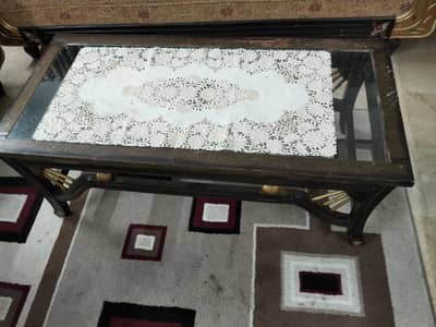 center table with 2  side table in  condition