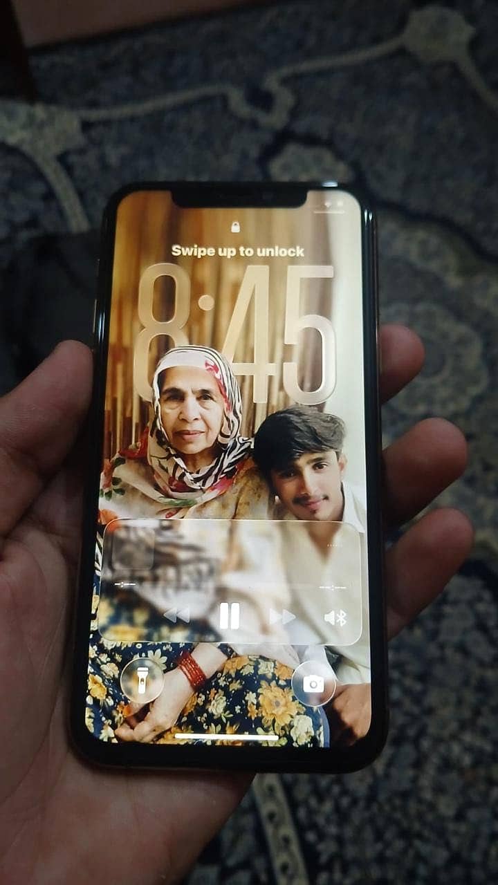 iPhone 11 pro 1