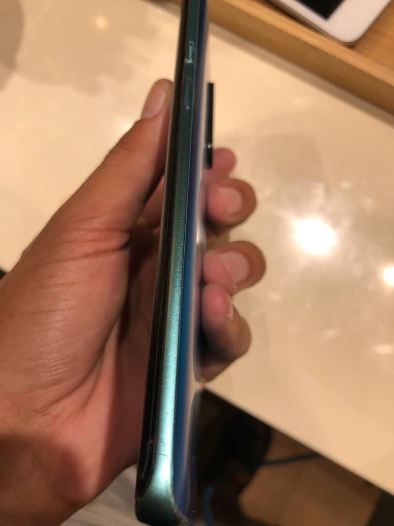 One plus 8 pro 4