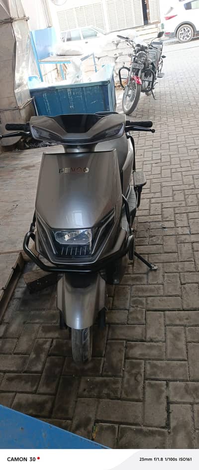 revoo c32 young 2025 03122116601