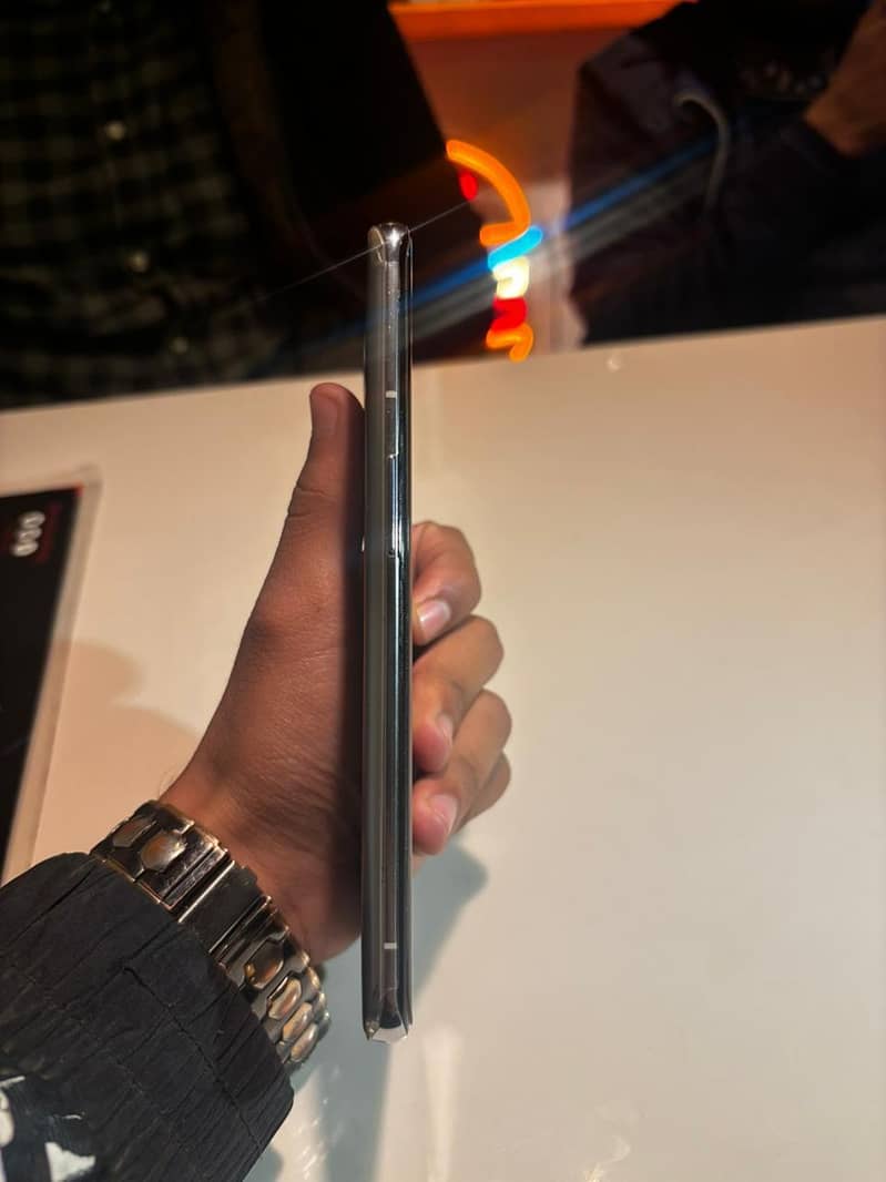 oneplus 9 pro 1