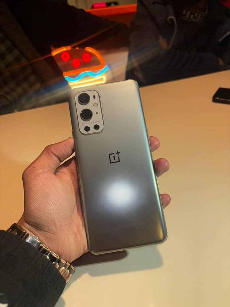 oneplus 9 pro 2