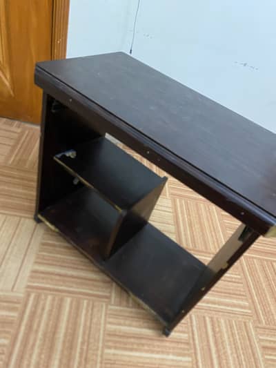 Computer table