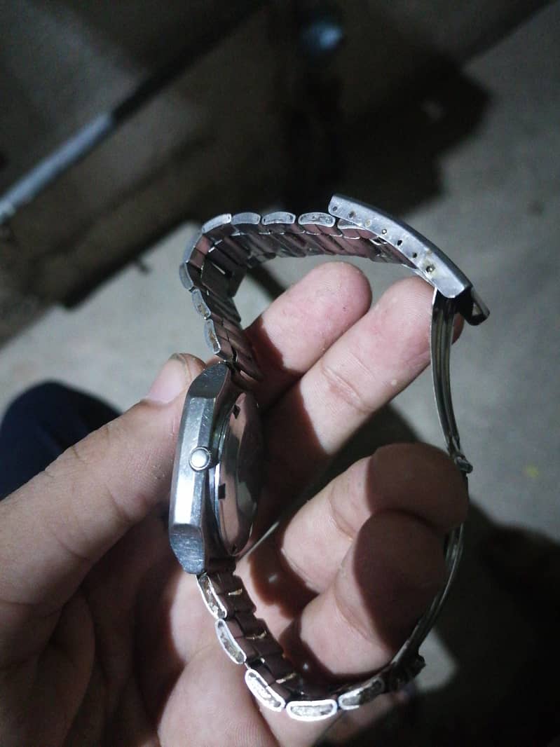 watch 1