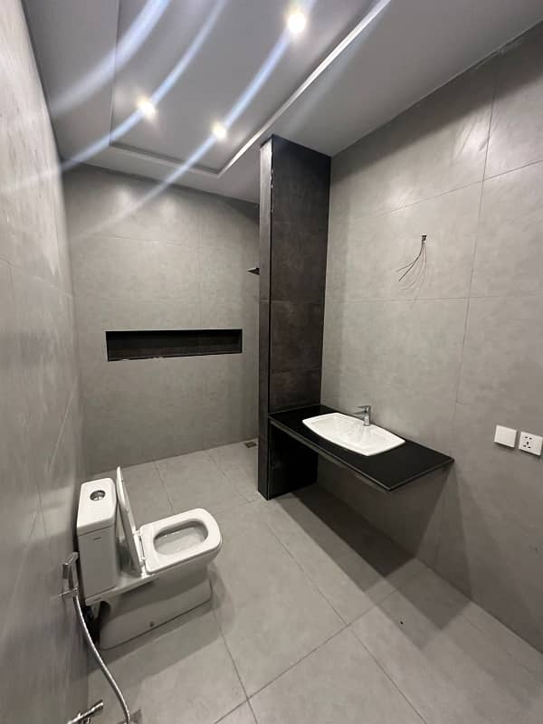 Separate Upper Portion Low Budget 4