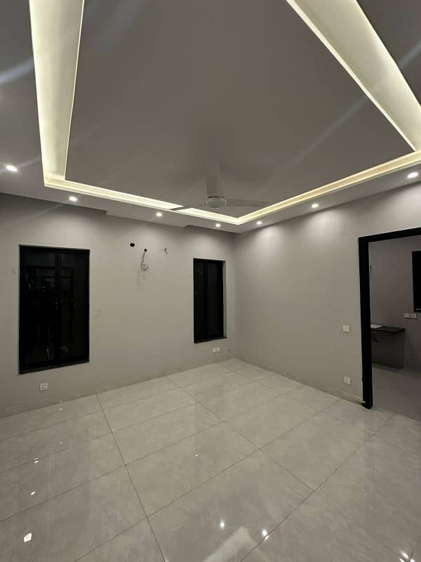 Separate Upper Portion Low Budget 6