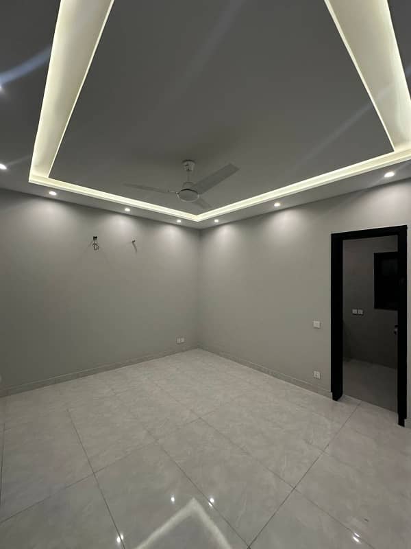 Separate Upper Portion Low Budget 7
