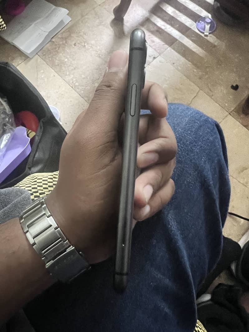 Iphone 11 4