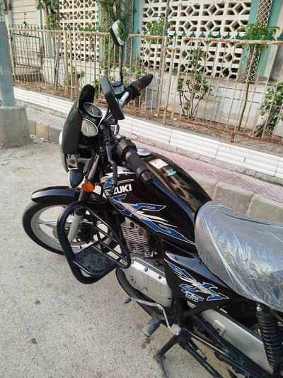 Suzuki GS SE 2022#0/3/1/7/0/0/2/4/6/2/9