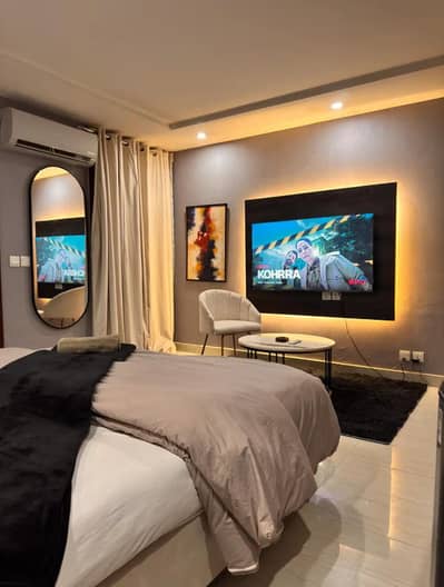 Per day and weekly basis, Studio fully furnished luxury apartments available for rent in Gulberg Greens Islamabad.