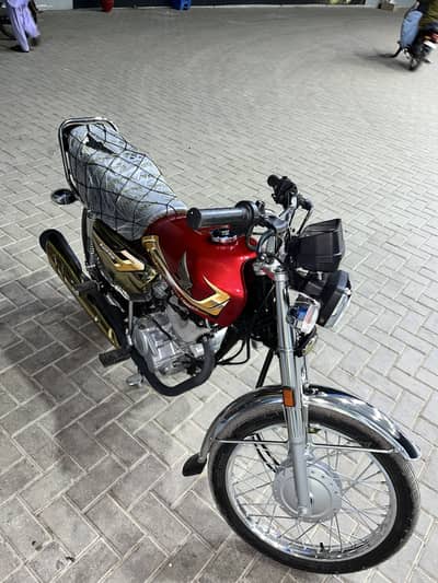 Brand new bike honda 125 S gold edition