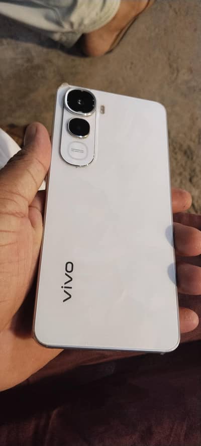 vivo y400  8 / 256