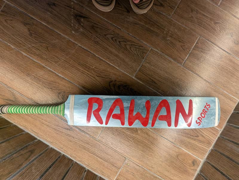 JD cricket bat 1