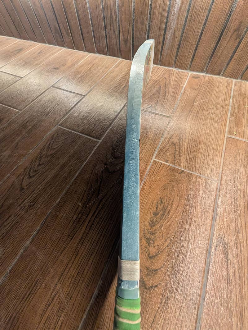 JD cricket bat 3