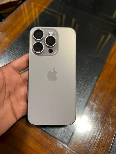 iphone 15 pro natural titanium 128gb jv with Box Cable condition 10/10