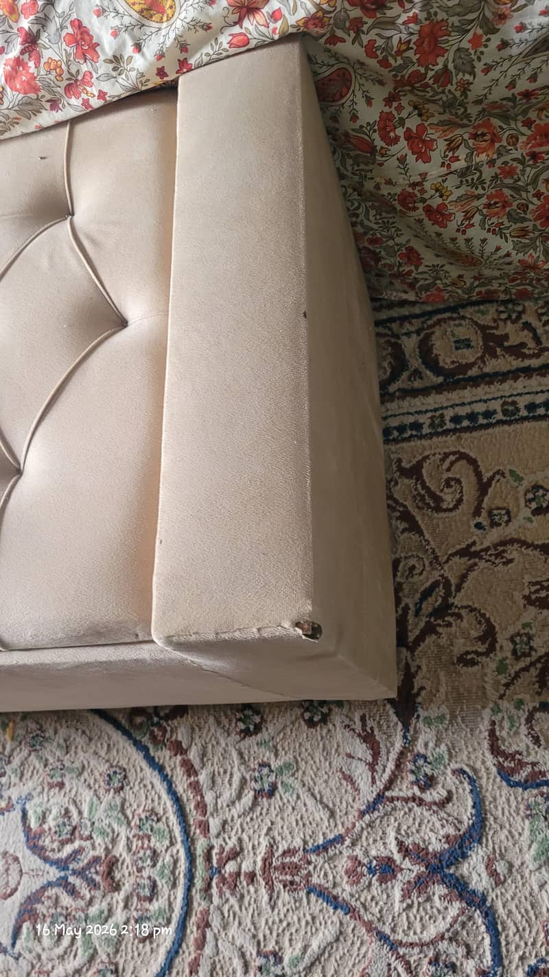 Couch 5