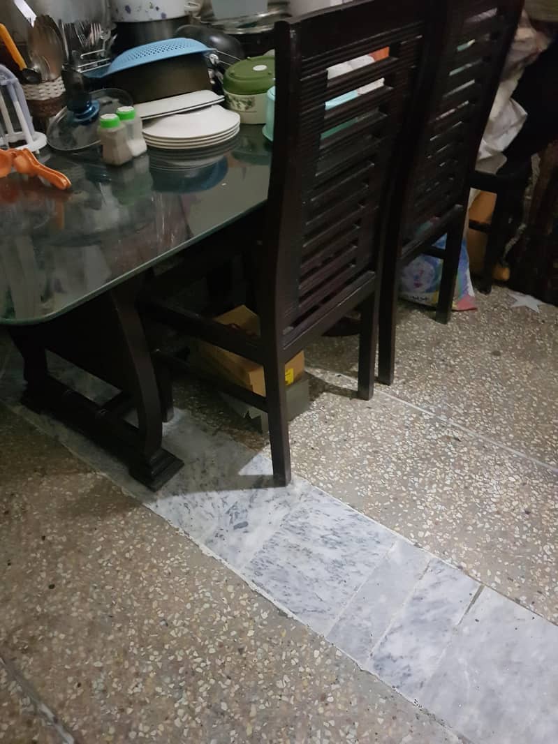 dinning table 0