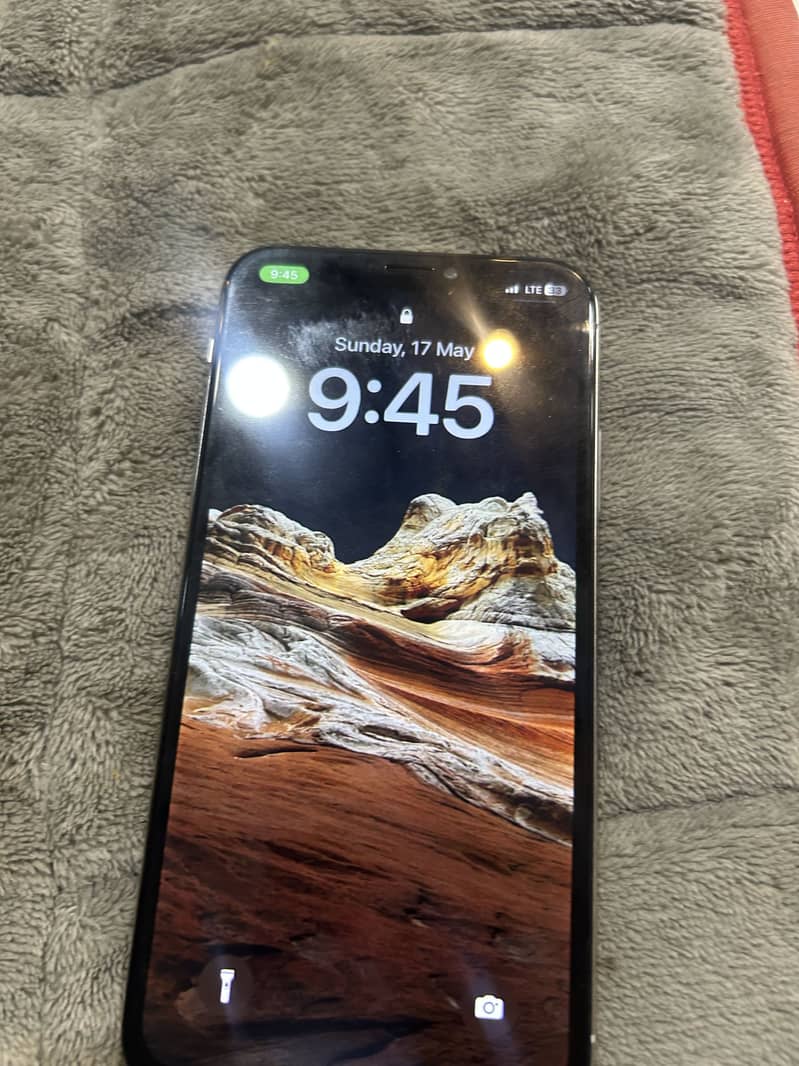 iPhone X 1