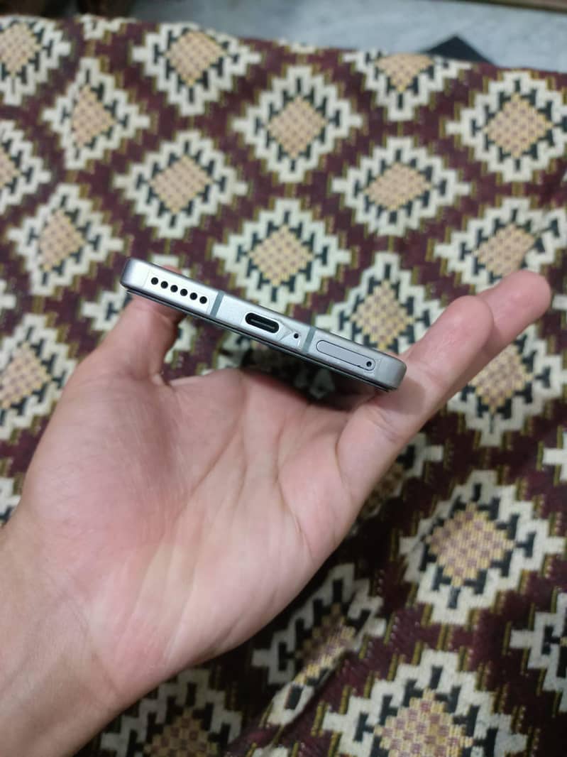 Note 50 4