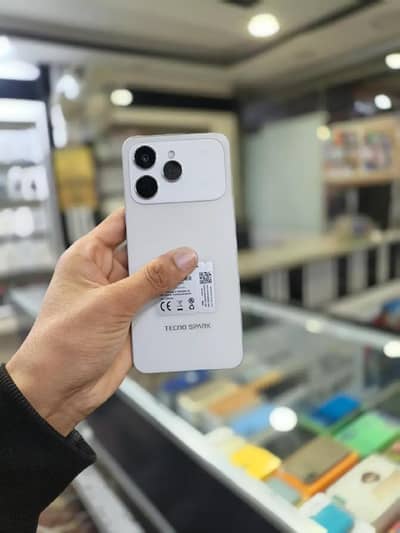 Tecno spark40