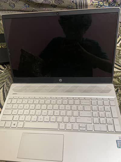 HP PAVILLION LAPTOP