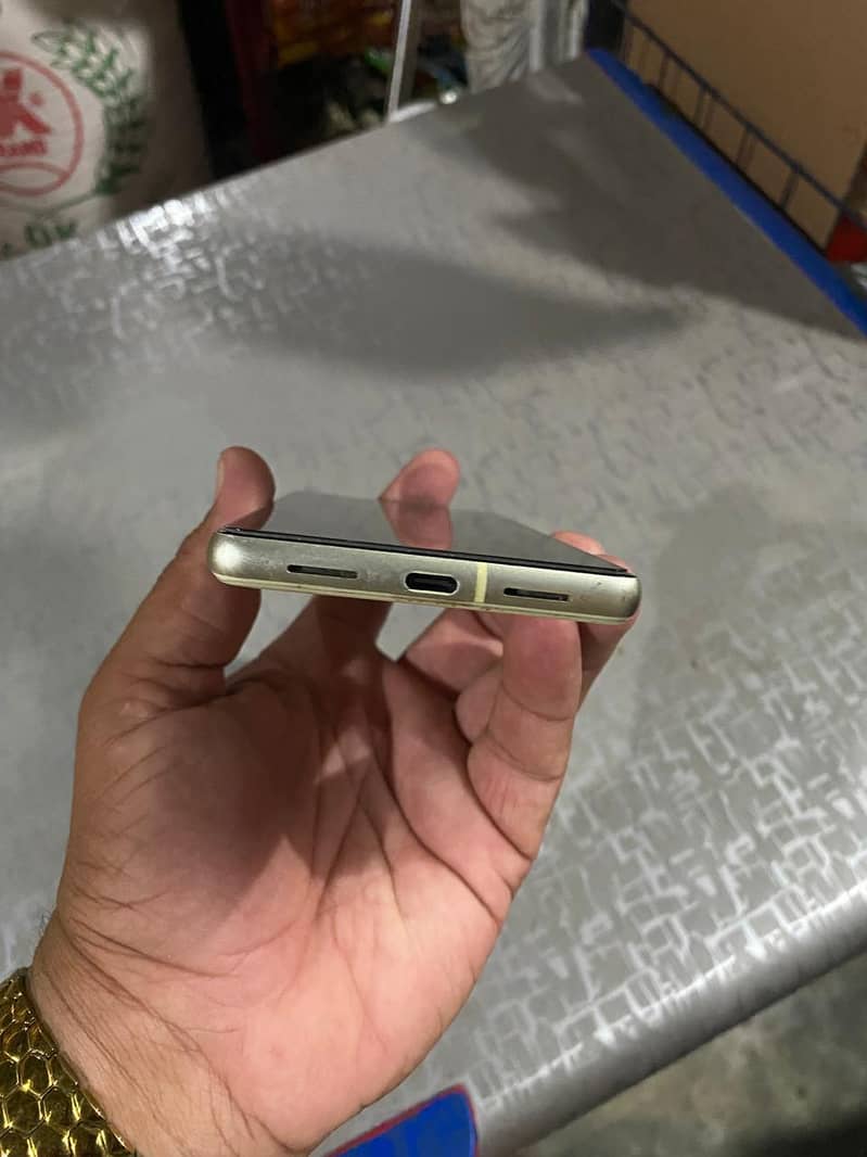 Google pixel 7 3