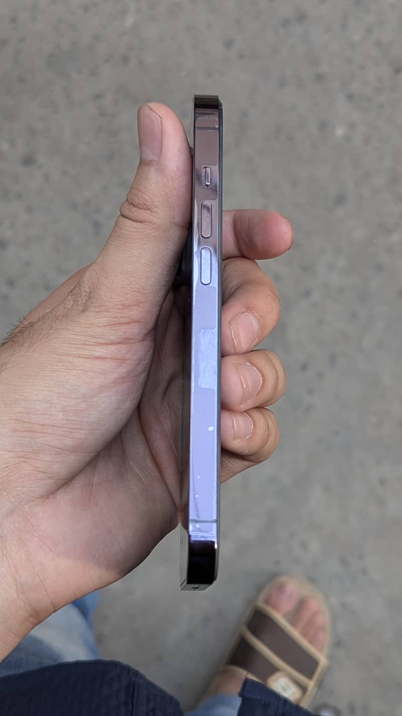 iphone 14 pro 2