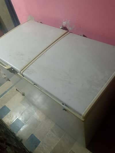 waves double door deep freezer