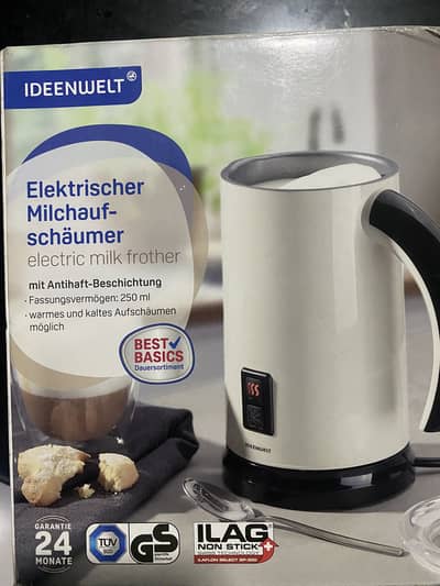 Executive milk frother