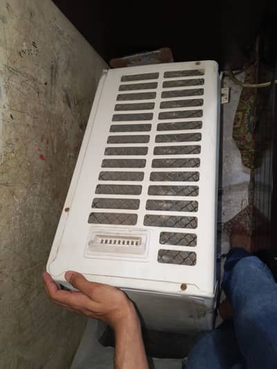AC brand Samsung ka ha phone number : 03706881939