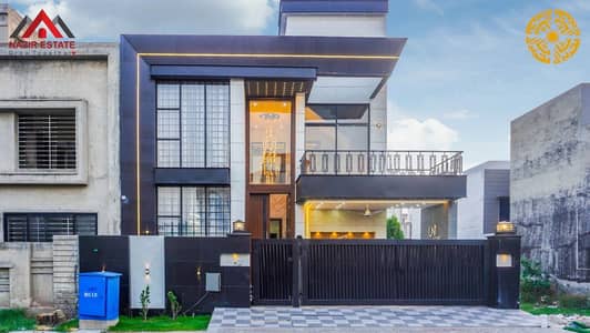 BRAND NEW HOUSE MODERN DESIGN 10 MARLA HOUSE AT SUPER LOCATION AVAILABLE FOR SALE