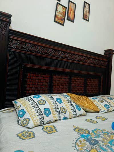 soild wooden bed