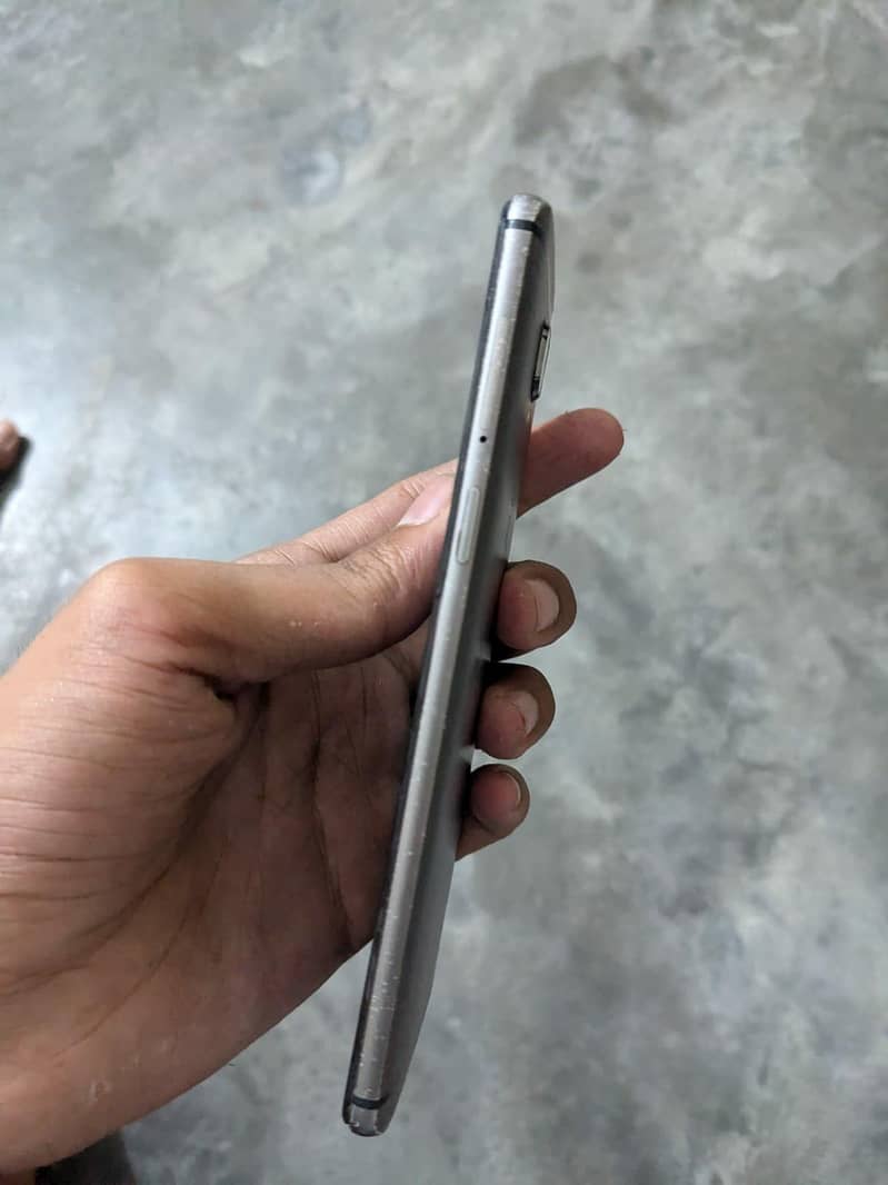 ONEPLUS 3T 6/64 8