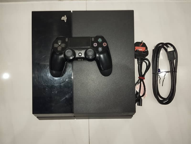 Ps4 Fat 500GB – With Three Games 5