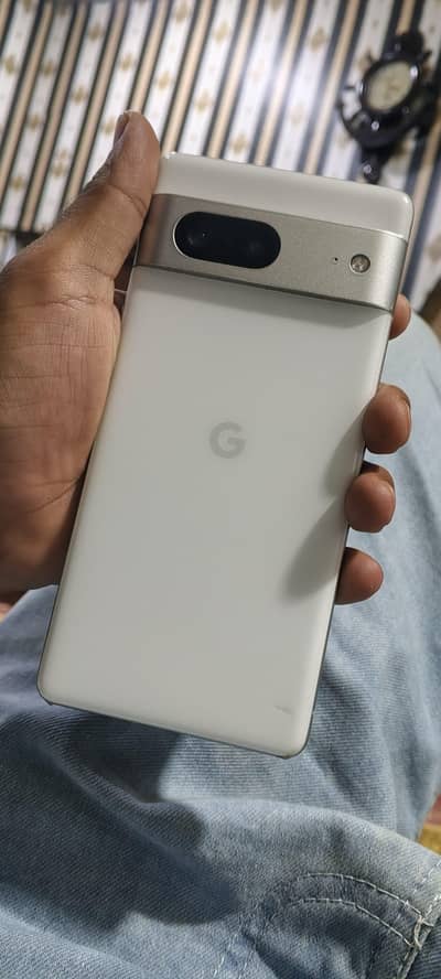 Google pixel 7 white color