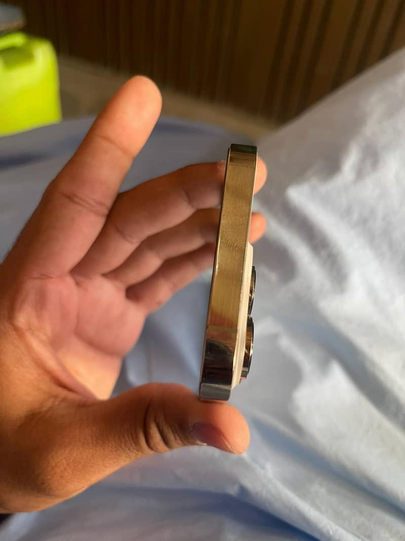 iphone 14 pro 5
