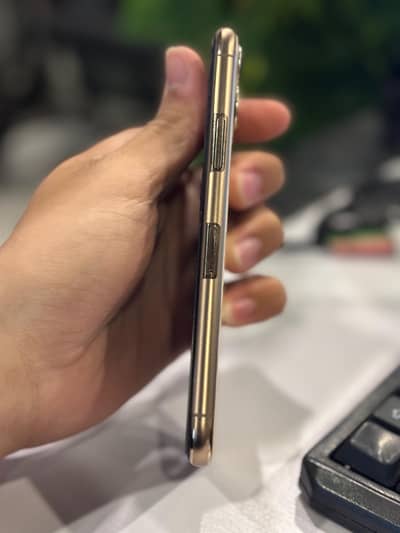 Iphone 11 pro PTA Approved