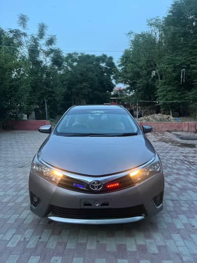 Toyota crolla GLI AT
