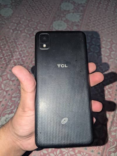 TCL 30z