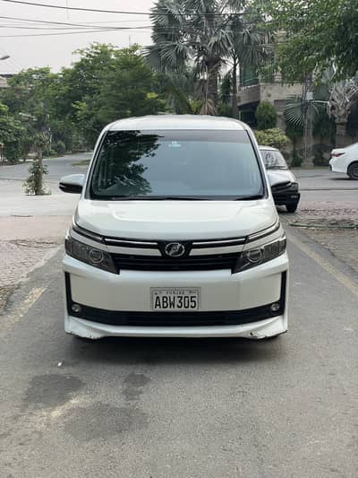 Toyota voxy 1.8