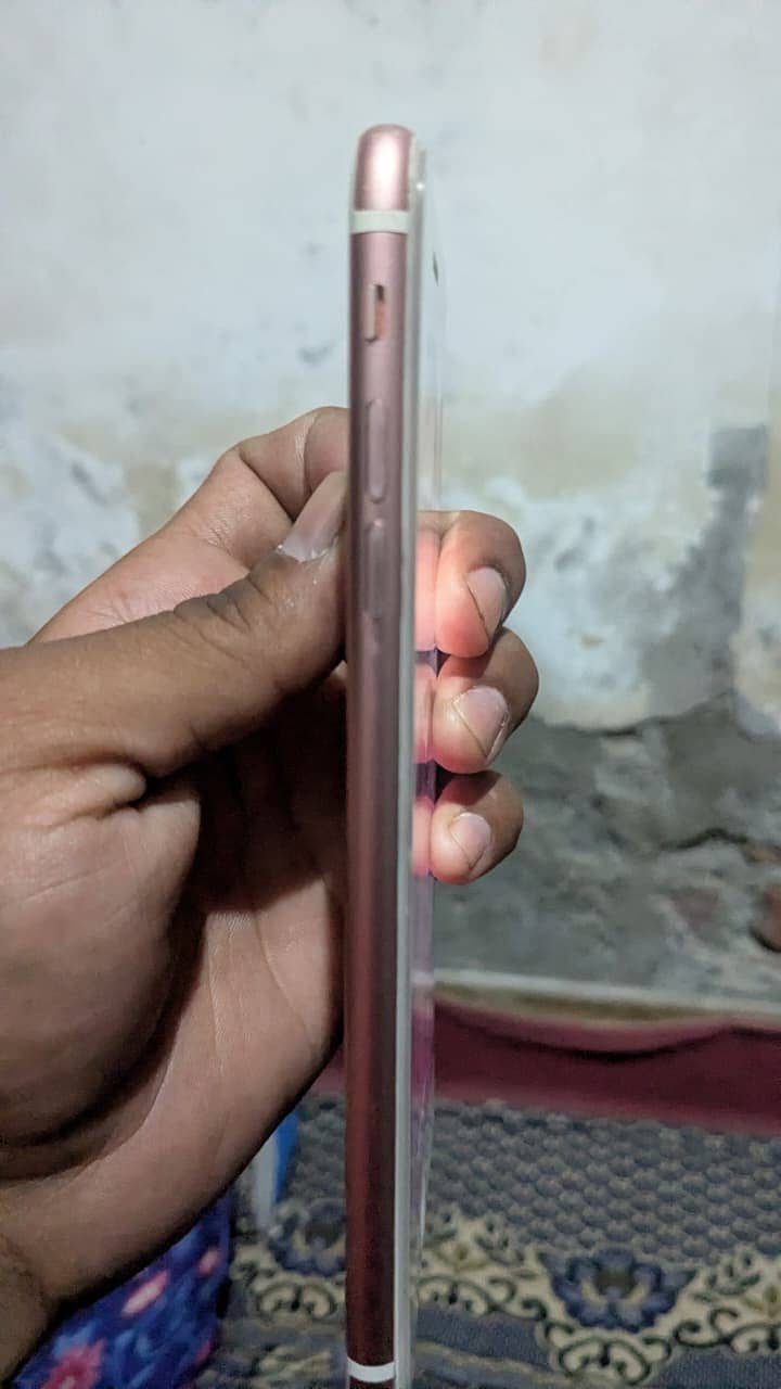 Apple iPhone 7 Plus 3