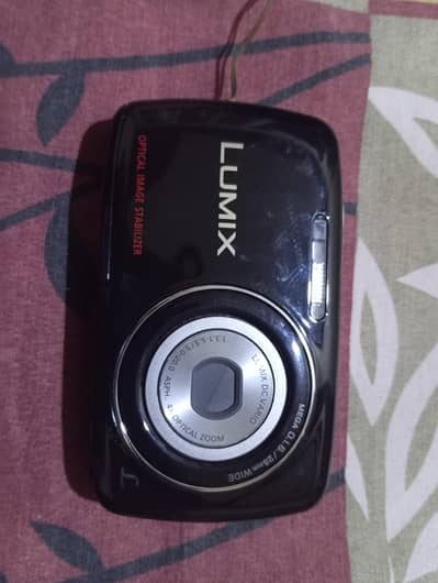 Lumix DMC-S1 DIGITAL CAMERA