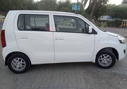 WAGON R 2018 -ISLAMABAD REGISTERED -Minor Touching