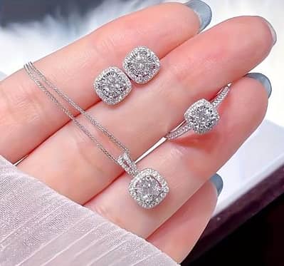 Elegant Silver Crystal Set