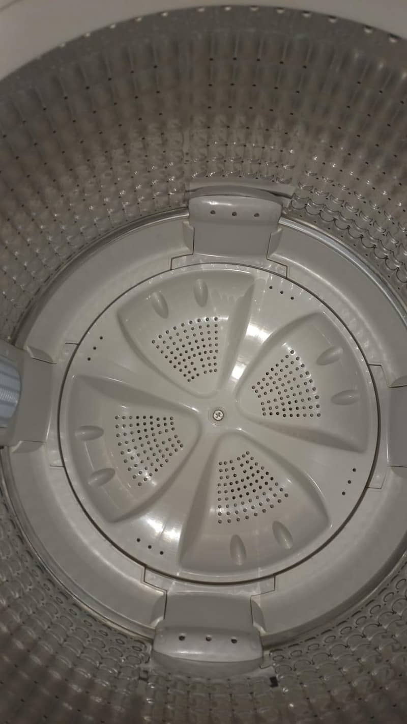 Haier Automatic machine 1