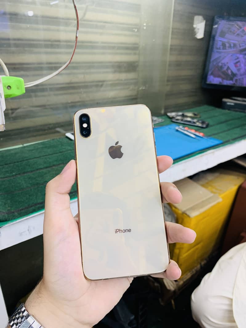 XS MAX 0