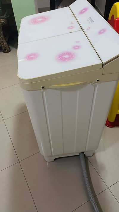Kenwood Semi Automatic Washing Machine 10kg (model KMW-1016SA)