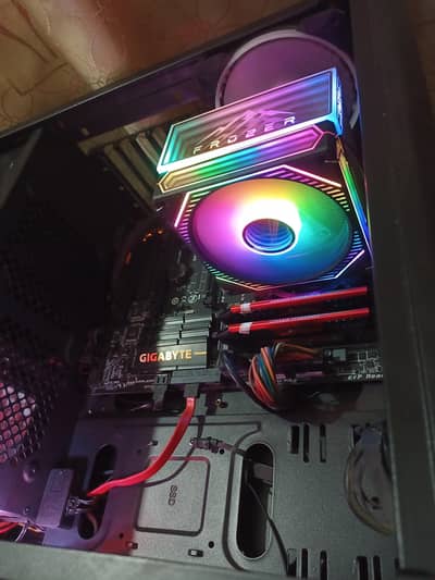 i7 4790k with gigabyte z97x ud3h black edition.