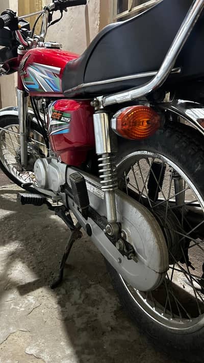 Honda CG 125cc Red Lush Condition