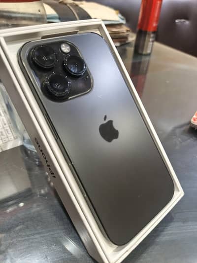 iphone 14 pro 256 GB  with box all original water pack
